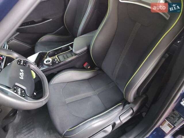 Синий Киа EV6, объемом двигателя 0 л и пробегом 21 тыс. км за 30900 $, фото 9 на Automoto.ua