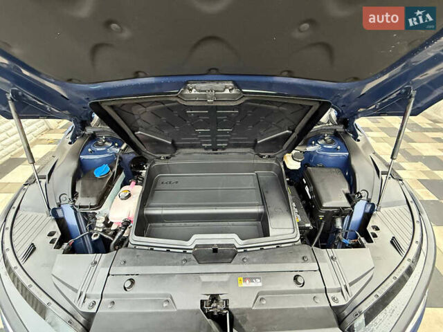 Синій Кіа EV6, об'ємом двигуна 0 л та пробігом 55 тис. км за 24900 $, фото 22 на Automoto.ua