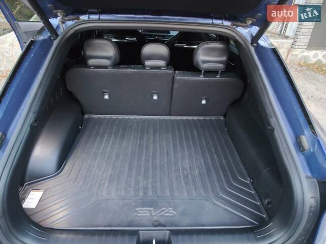 Синий Киа EV6, объемом двигателя 0 л и пробегом 21 тыс. км за 30900 $, фото 12 на Automoto.ua
