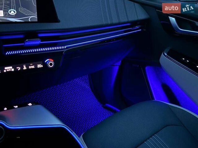 Синий Киа EV6, объемом двигателя 0 л и пробегом 7 тыс. км за 32500 $, фото 12 на Automoto.ua