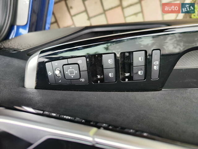 Синий Киа EV6, объемом двигателя 0 л и пробегом 7 тыс. км за 30900 $, фото 32 на Automoto.ua