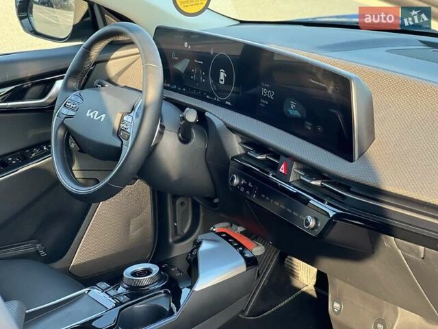 Синий Киа EV6, объемом двигателя 0 л и пробегом 40 тыс. км за 28450 $, фото 29 на Automoto.ua