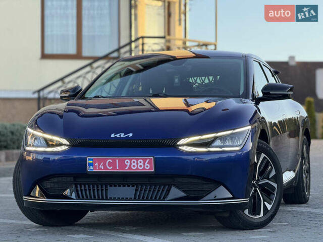 Синий Киа EV6, объемом двигателя 0 л и пробегом 243 тыс. км за 19999 $, фото 4 на Automoto.ua