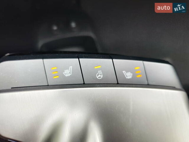 Синий Киа EV6, объемом двигателя 0 л и пробегом 7 тыс. км за 30900 $, фото 28 на Automoto.ua