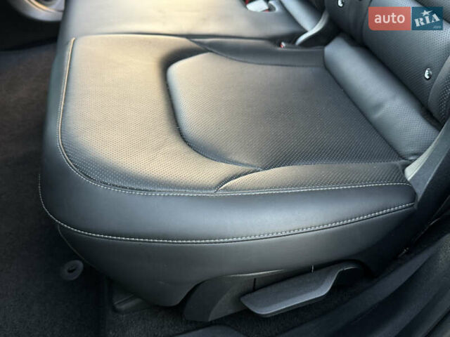 Синий Киа EV6, объемом двигателя 0 л и пробегом 243 тыс. км за 19999 $, фото 60 на Automoto.ua