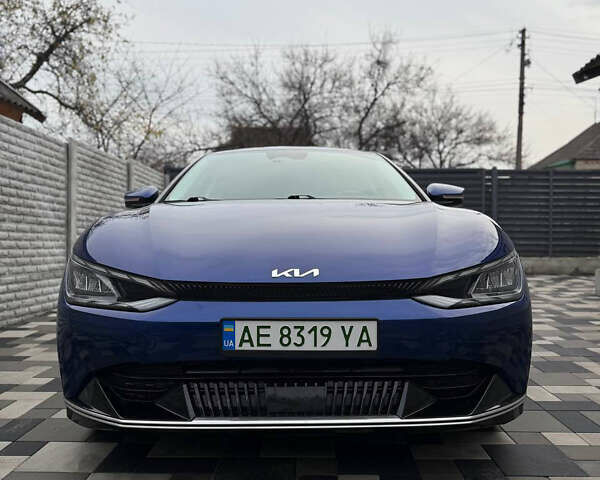 Синій Кіа EV6, об'ємом двигуна 0 л та пробігом 55 тис. км за 24900 $, фото 4 на Automoto.ua