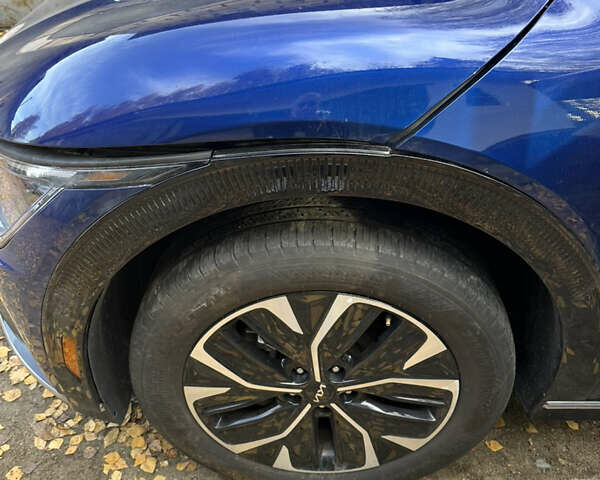 Синий Киа EV6, объемом двигателя 0 л и пробегом 27 тыс. км за 23800 $, фото 12 на Automoto.ua