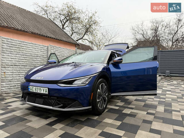 Синій Кіа EV6, об'ємом двигуна 0 л та пробігом 55 тис. км за 24900 $, фото 2 на Automoto.ua