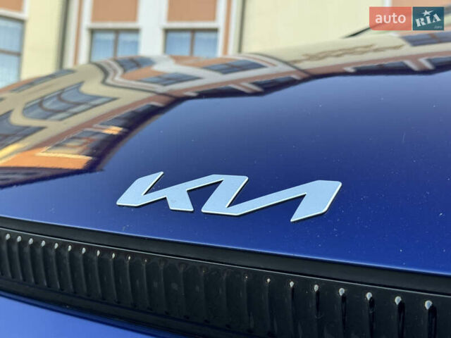 Синий Киа EV6, объемом двигателя 0 л и пробегом 243 тыс. км за 19999 $, фото 9 на Automoto.ua