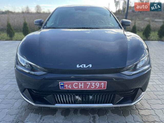 Синий Киа EV6, объемом двигателя 0 л и пробегом 103 тыс. км за 21700 $, фото 2 на Automoto.ua