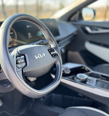 Синий Киа EV6, объемом двигателя 0 л и пробегом 39 тыс. км за 32000 $, фото 11 на Automoto.ua