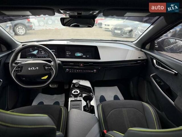 Синий Киа EV6, объемом двигателя 0 л и пробегом 1 тыс. км за 33500 $, фото 25 на Automoto.ua