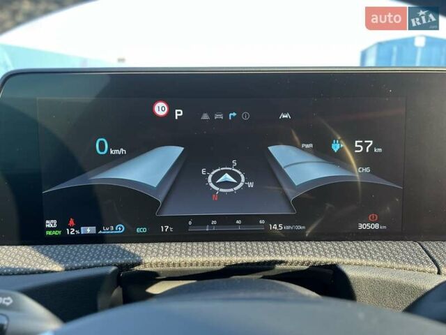 Синій Кіа EV6, об'ємом двигуна 0 л та пробігом 30 тис. км за 31850 $, фото 34 на Automoto.ua