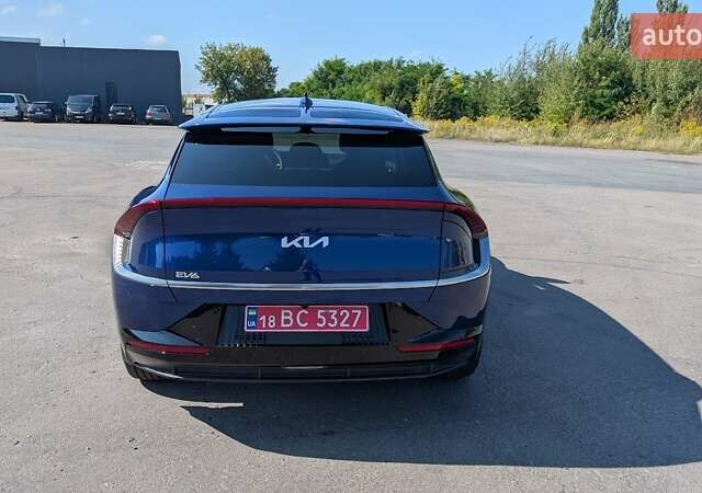 Синий Киа EV6, объемом двигателя 0 л и пробегом 10 тыс. км за 25999 $, фото 4 на Automoto.ua