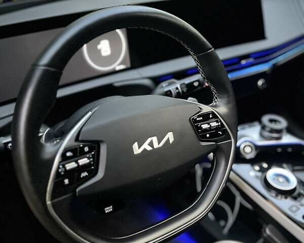 Синий Киа EV6, объемом двигателя 0 л и пробегом 38 тыс. км за 30100 $, фото 11 на Automoto.ua