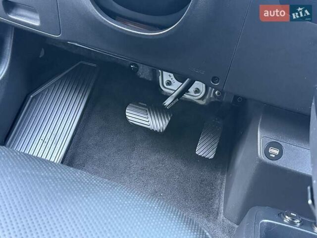 Синій Кіа EV6, об'ємом двигуна 0 л та пробігом 100 тис. км за 22700 $, фото 116 на Automoto.ua