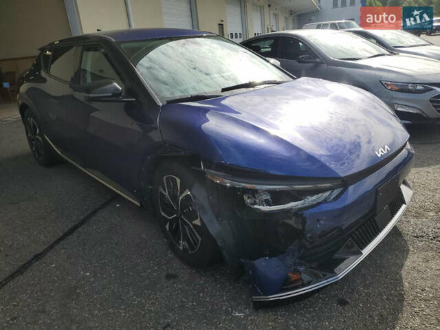 Синий Киа EV6, объемом двигателя 0 л и пробегом 27 тыс. км за 23800 $, фото 6 на Automoto.ua
