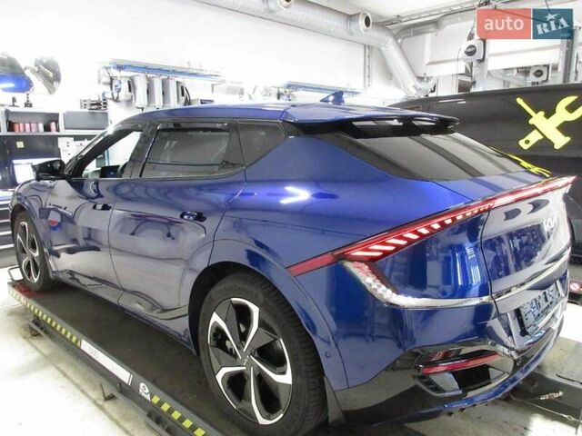 Синий Киа EV6, объемом двигателя 0 л и пробегом 30 тыс. км за 25900 $, фото 28 на Automoto.ua