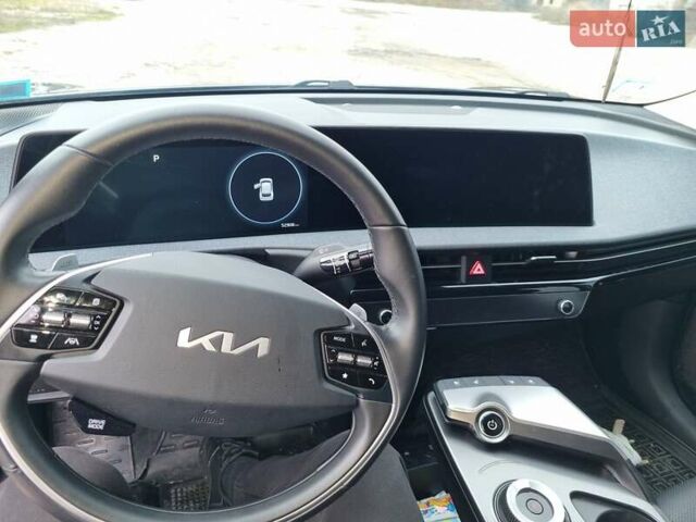 Синий Киа EV6, объемом двигателя 0 л и пробегом 55 тыс. км за 24700 $, фото 14 на Automoto.ua
