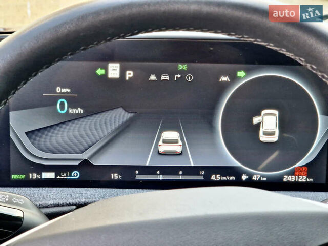 Синий Киа EV6, объемом двигателя 0 л и пробегом 243 тыс. км за 20700 $, фото 19 на Automoto.ua