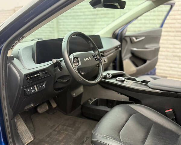 Синій Кіа EV6, об'ємом двигуна 0 л та пробігом 55 тис. км за 24900 $, фото 12 на Automoto.ua