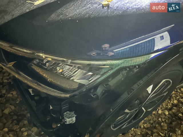 Синий Киа EV6, объемом двигателя 0 л и пробегом 27 тыс. км за 23800 $, фото 3 на Automoto.ua