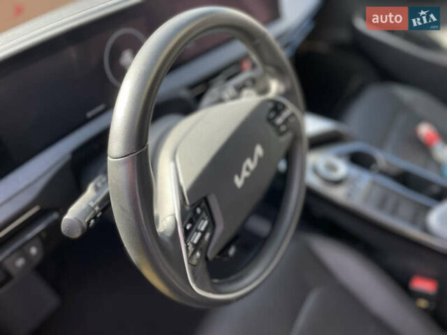 Синий Киа EV6, объемом двигателя 0 л и пробегом 103 тыс. км за 21900 $, фото 18 на Automoto.ua