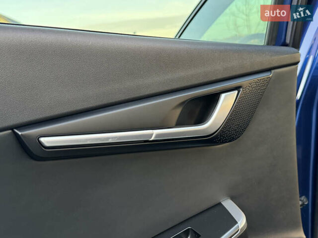 Синий Киа EV6, объемом двигателя 0 л и пробегом 243 тыс. км за 19999 $, фото 53 на Automoto.ua