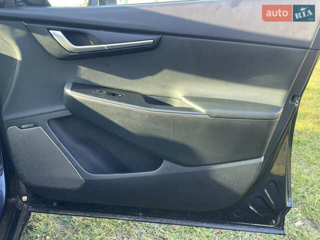 Синий Киа EV6, объемом двигателя 0 л и пробегом 103 тыс. км за 21900 $, фото 21 на Automoto.ua