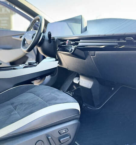 Синий Киа EV6, объемом двигателя 0 л и пробегом 39 тыс. км за 32000 $, фото 9 на Automoto.ua