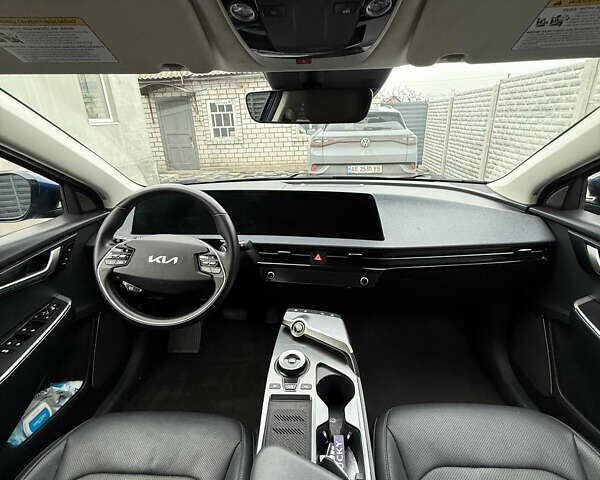 Синій Кіа EV6, об'ємом двигуна 0 л та пробігом 55 тис. км за 24900 $, фото 13 на Automoto.ua