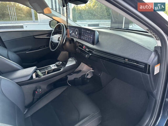 Синий Киа EV6, объемом двигателя 0 л и пробегом 53 тыс. км за 24999 $, фото 18 на Automoto.ua