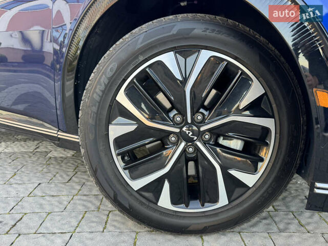 Синий Киа EV6, объемом двигателя 0 л и пробегом 243 тыс. км за 19999 $, фото 19 на Automoto.ua