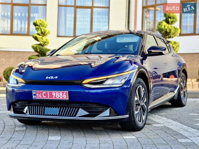 Синий Киа EV6, объемом двигателя 0 л и пробегом 243 тыс. км за 20700 $, фото 1 на Automoto.ua