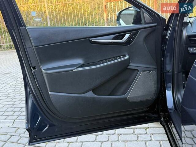 Синій Кіа EV6, об'ємом двигуна 0 л та пробігом 100 тис. км за 22700 $, фото 99 на Automoto.ua