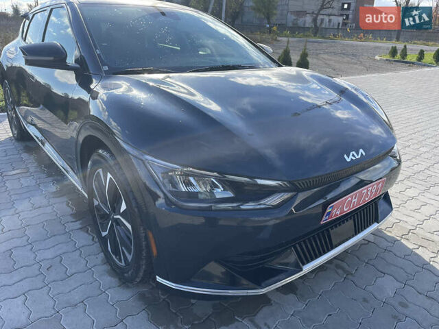Синий Киа EV6, объемом двигателя 0 л и пробегом 103 тыс. км за 21700 $, фото 1 на Automoto.ua
