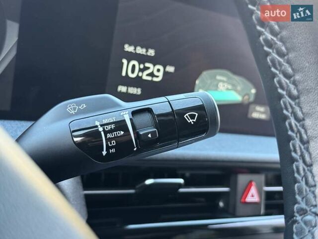 Синій Кіа EV6, об'ємом двигуна 0 л та пробігом 100 тис. км за 22700 $, фото 108 на Automoto.ua