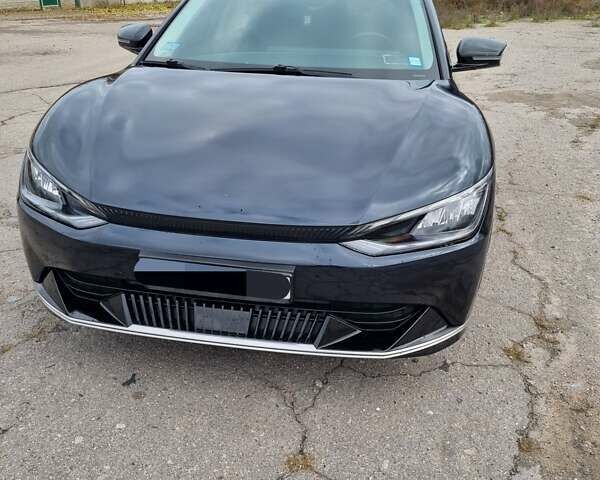 Синій Кіа EV6, об'ємом двигуна 0 л та пробігом 55 тис. км за 24999 $, фото 12 на Automoto.ua
