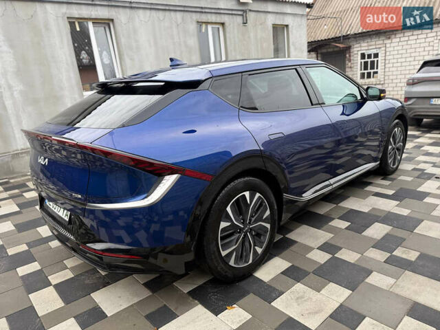 Синій Кіа EV6, об'ємом двигуна 0 л та пробігом 55 тис. км за 24900 $, фото 10 на Automoto.ua