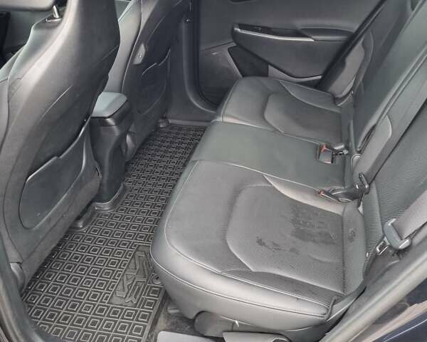 Синий Киа EV6, объемом двигателя 0 л и пробегом 55 тыс. км за 24700 $, фото 6 на Automoto.ua