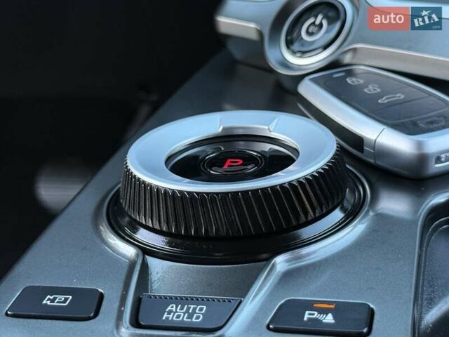 Синій Кіа EV6, об'ємом двигуна 0 л та пробігом 100 тис. км за 22700 $, фото 93 на Automoto.ua