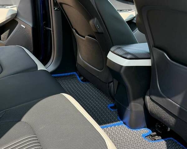 Синий Киа EV6, объемом двигателя 0 л и пробегом 7 тыс. км за 32500 $, фото 17 на Automoto.ua