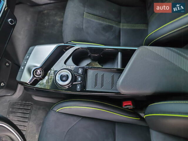 Синий Киа EV6, объемом двигателя 0 л и пробегом 21 тыс. км за 30900 $, фото 15 на Automoto.ua