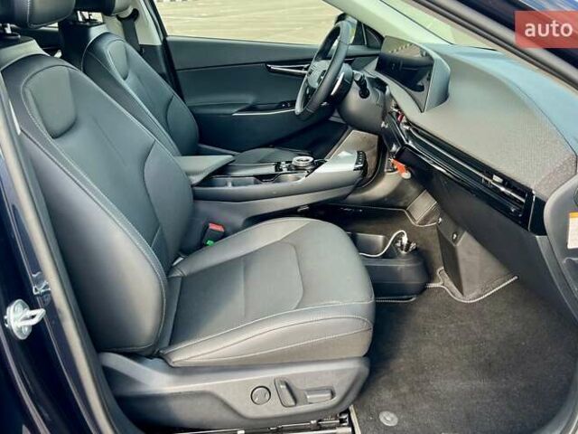 Синий Киа EV6, объемом двигателя 0 л и пробегом 40 тыс. км за 28450 $, фото 49 на Automoto.ua