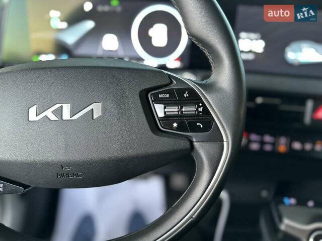 Синий Киа EV6, объемом двигателя 0 л и пробегом 53 тыс. км за 24999 $, фото 43 на Automoto.ua