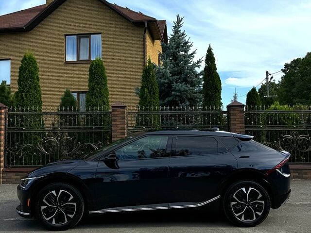 Синій Кіа EV6, об'ємом двигуна 0 л та пробігом 4 тис. км за 33200 $, фото 1 на Automoto.ua