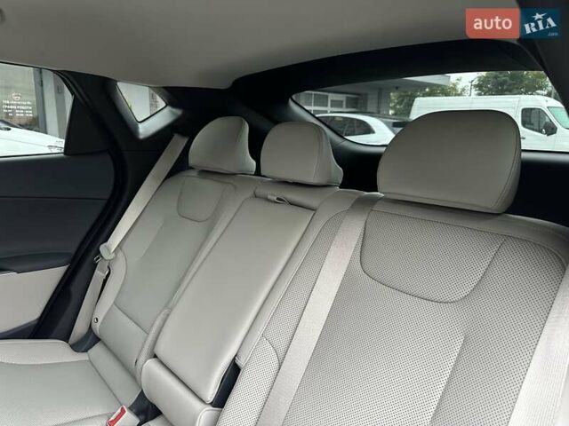 Синій Кіа EV6, об'ємом двигуна 0 л та пробігом 2 тис. км за 28900 $, фото 20 на Automoto.ua