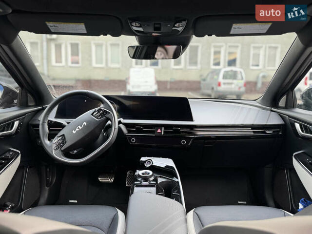 Синий Киа EV6, объемом двигателя 0 л и пробегом 15 тыс. км за 26950 $, фото 9 на Automoto.ua