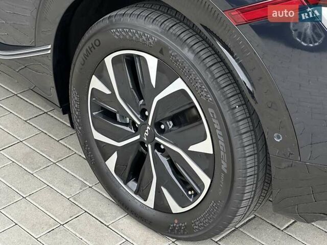 Синій Кіа EV6, об'ємом двигуна 0 л та пробігом 2 тис. км за 28900 $, фото 12 на Automoto.ua