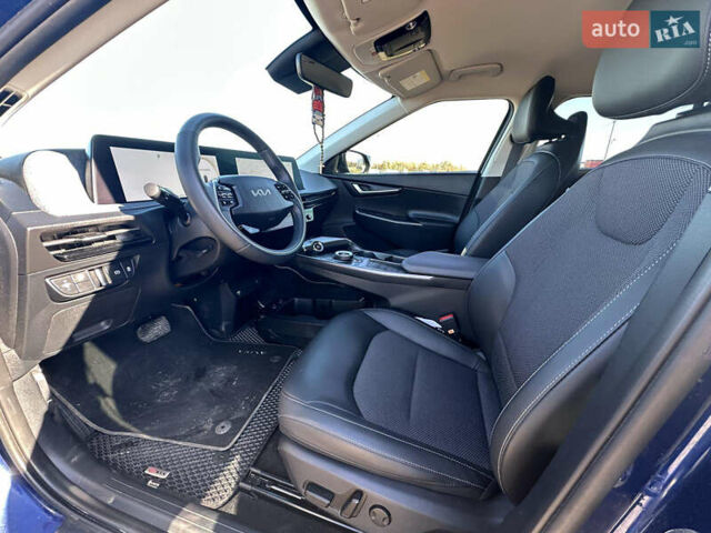 Синий Киа EV6, объемом двигателя 0 л и пробегом 24 тыс. км за 26500 $, фото 15 на Automoto.ua